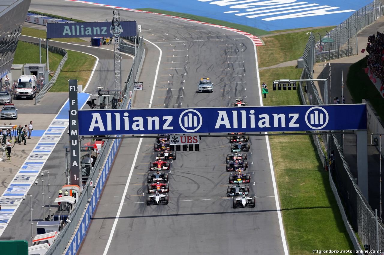 GP AUSTRIA, 22.06.2014- Gara, Start of the race