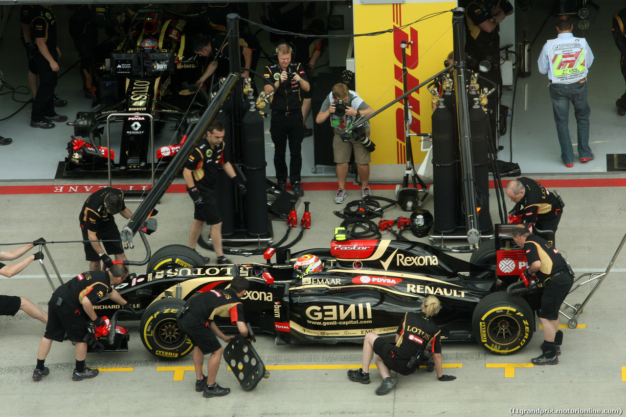 GP AUSTRIA, 21.06.2014- Qualifiche, Pastor Maldonado (VEN) Lotus F1 Team E22