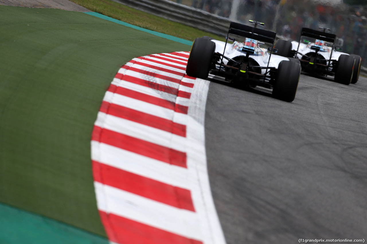 GP AUSTRIA, 20.06.2014- Prove Libere 1, Valtteri Bottas (FIN) Williams F1 Team FW36 e Felipe Massa (BRA) Williams F1 Team FW36