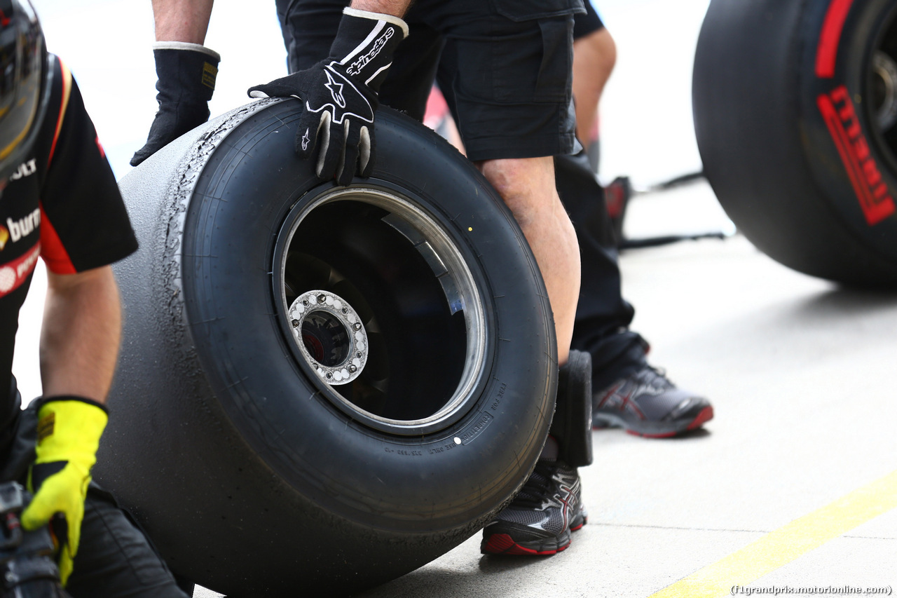 GP AUSTRIA, 20.06.2014- Prove Libere 2, Pirelli Tyres