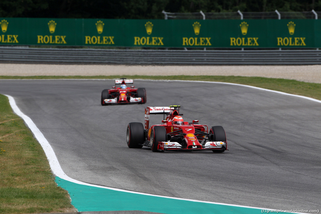 GP AUSTRIA, 20.06.2014- Prove Libere 2, Kimi Raikkonen (FIN) Ferrari F14-T davanti a Fernando Alonso (ESP) Ferrari F14-T