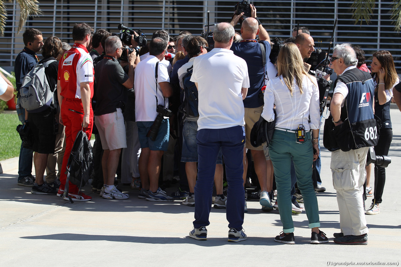 GP BAHRAIN, 06.04.2015- 06.04.2015- Journalist with Luca Cordero di Montezemolo (ITA), President Ferrari