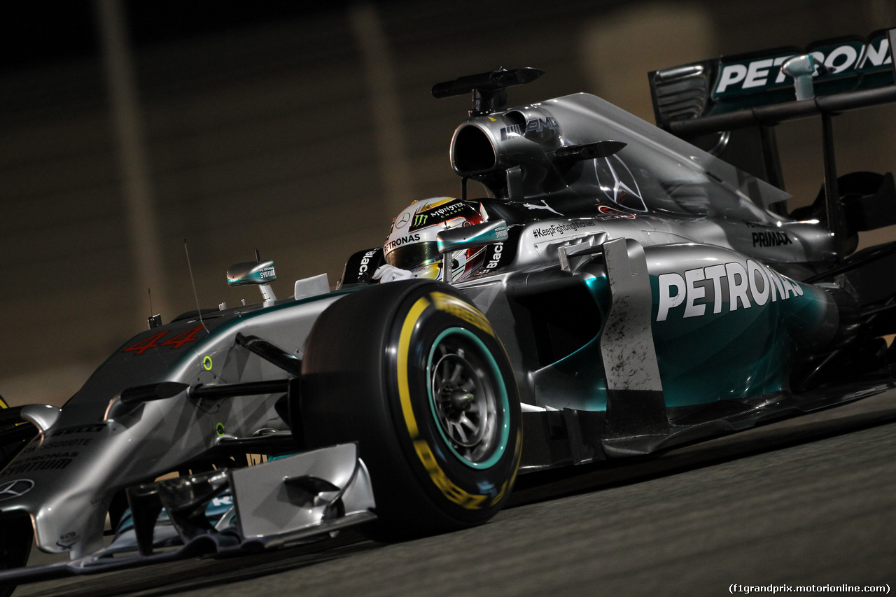 GP BAHRAIN, 06.04.2014- Gara, Lewis Hamilton (GBR) Mercedes AMG F1 W05