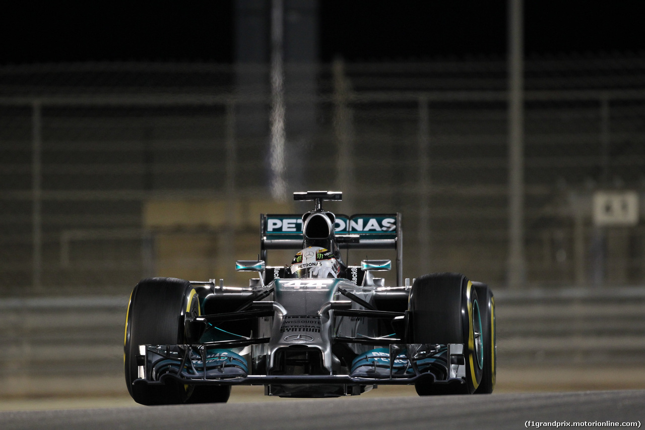 GP BAHRAIN, 06.04.2014- Gara, Lewis Hamilton (GBR) Mercedes AMG F1 W05