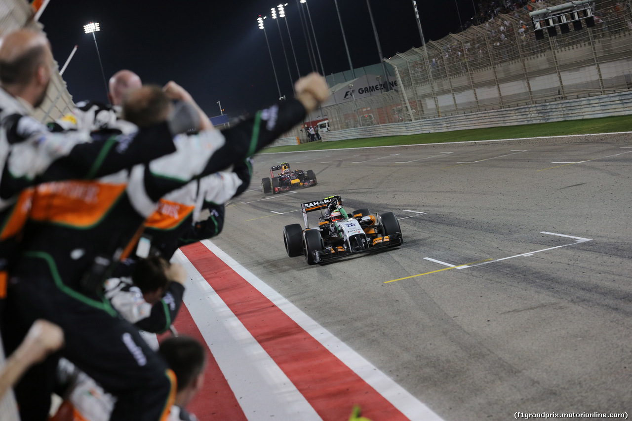 GP BAHRAIN, 06.04.2014- Gara, Sergio Perez (MEX) Sahara Force India F1 Team VJM07 on the finish line