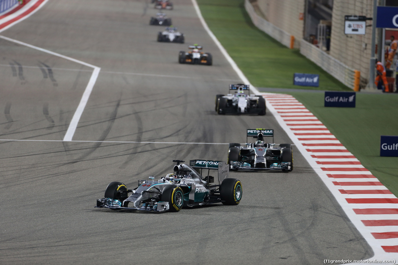 GP BAHRAIN, 06.04.2014- Gara, Lewis Hamilton (GBR) Mercedes AMG F1 W05