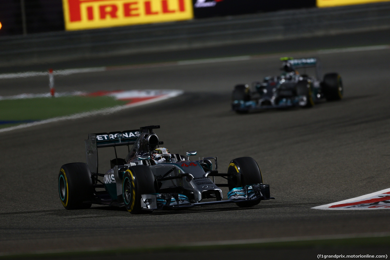 GP BAHRAIN, 06.04.2014- Gara, Lewis Hamilton (GBR) Mercedes AMG F1 W05