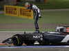 GP BAHRAIN, 06.04.2014- Gara, 21 crash, Esteban Gutierrez (MEX), Sauber F1 Team C33