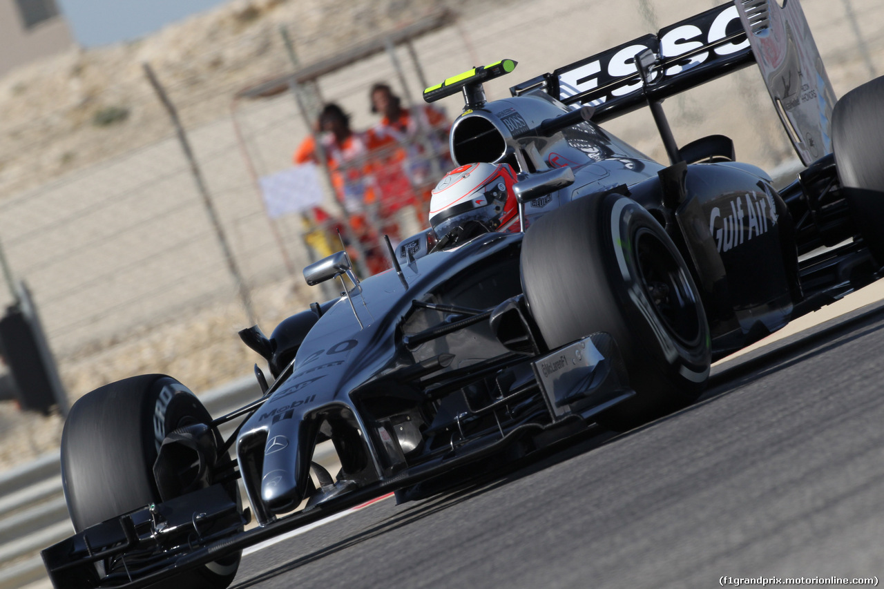GP BAHRAIN, 05.04.2014- Free practice 3, Kevin Magnussen (DEN) McLaren Mercedes MP4-29