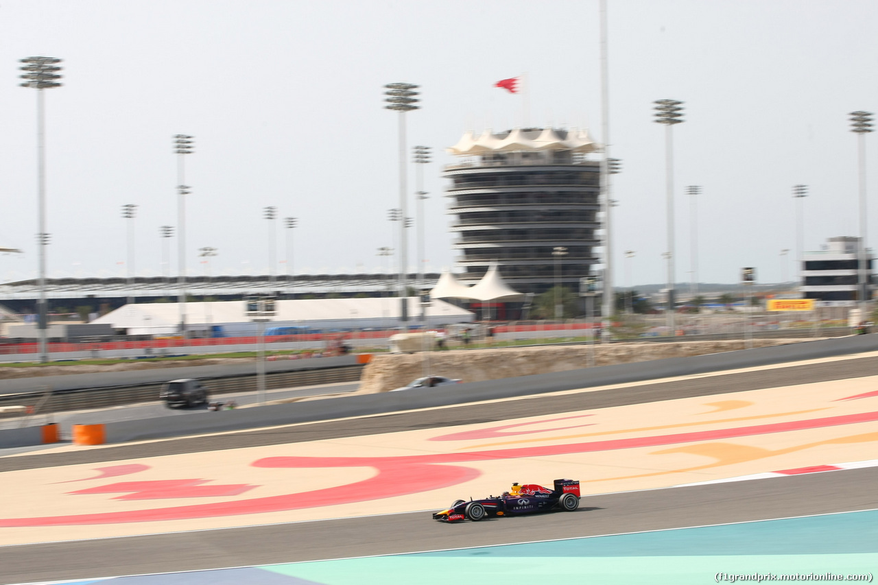GP BAHRAIN, 04.04.2014- free Practice 1, Sebastian Vettel (GER) Infiniti Red Bull Racing RB10