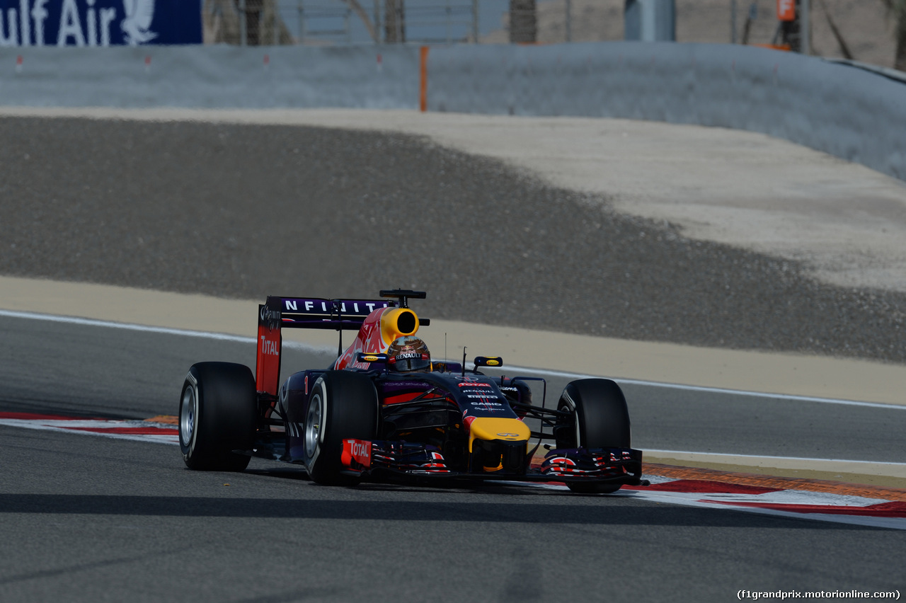 GP BAHRAIN, 04.04.2014- free Practice 1, Sebastian Vettel (GER) Infiniti Red Bull Racing RB10