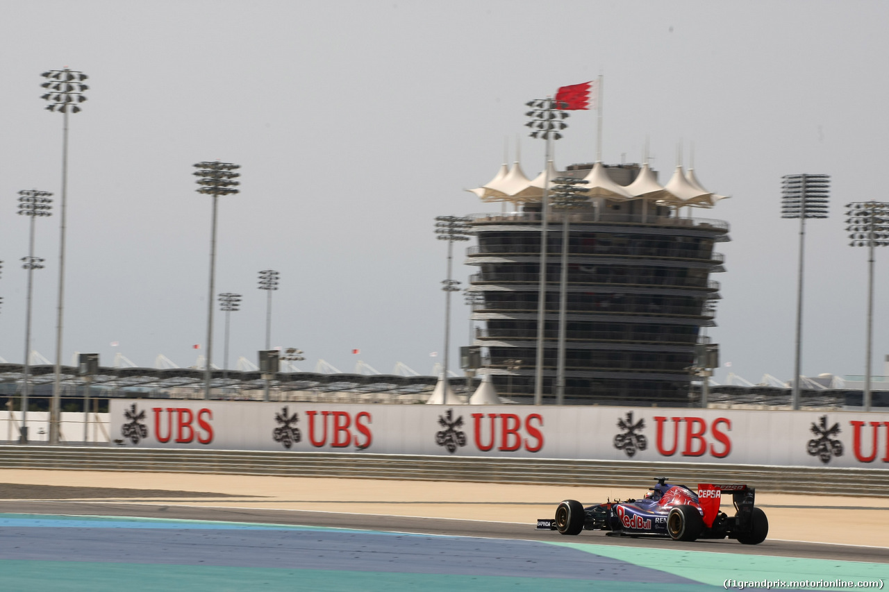 GP BAHRAIN, 04.04.2014- Prove Libere 1, Jean-Eric Vergne (FRA) Scuderia Toro Rosso STR9