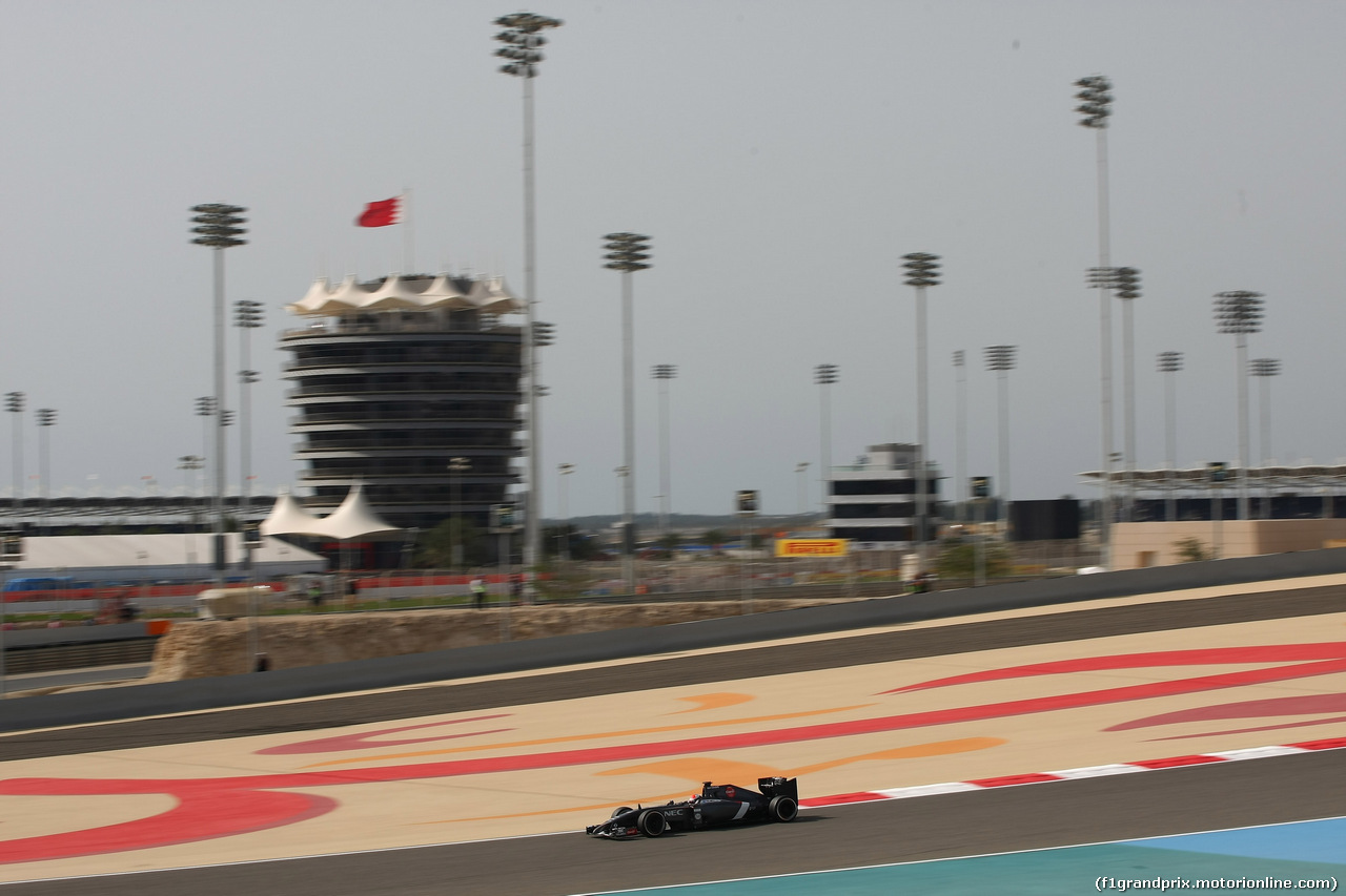 GP BAHRAIN, 04.04.2014- Prove Libere 1,Adrian Sutil (GER) Sauber F1 Team C33