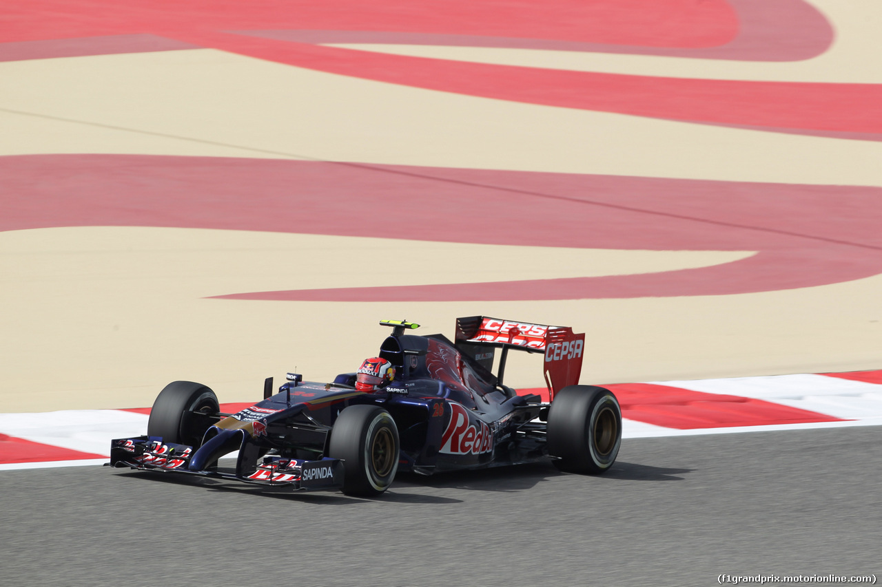 GP BAHRAIN, 04.04.2014- Prove Libere 1, Daniil Kvyat (RUS) Scuderia Toro Rosso STR9