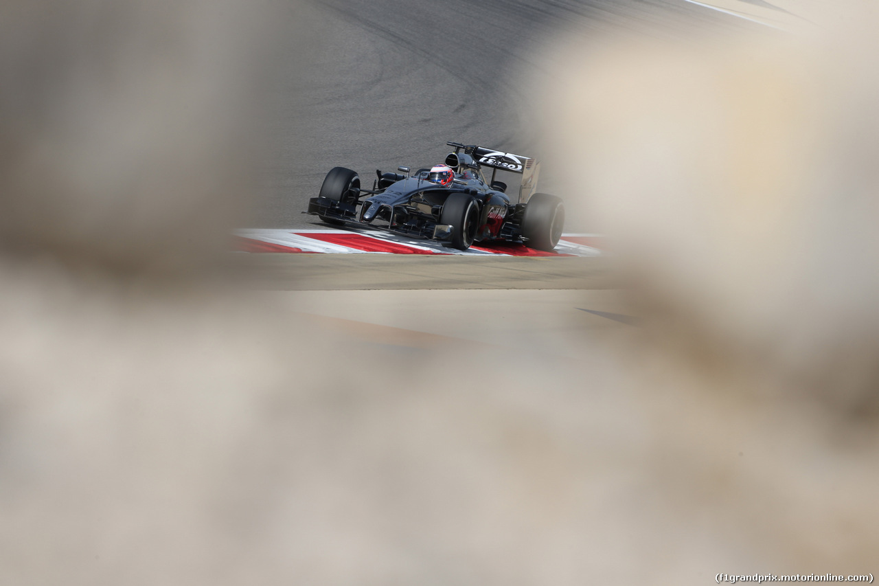 GP BAHRAIN, 04.04.2014- Prove Libere 1, Jenson Button (GBR) McLaren Mercedes MP4-29