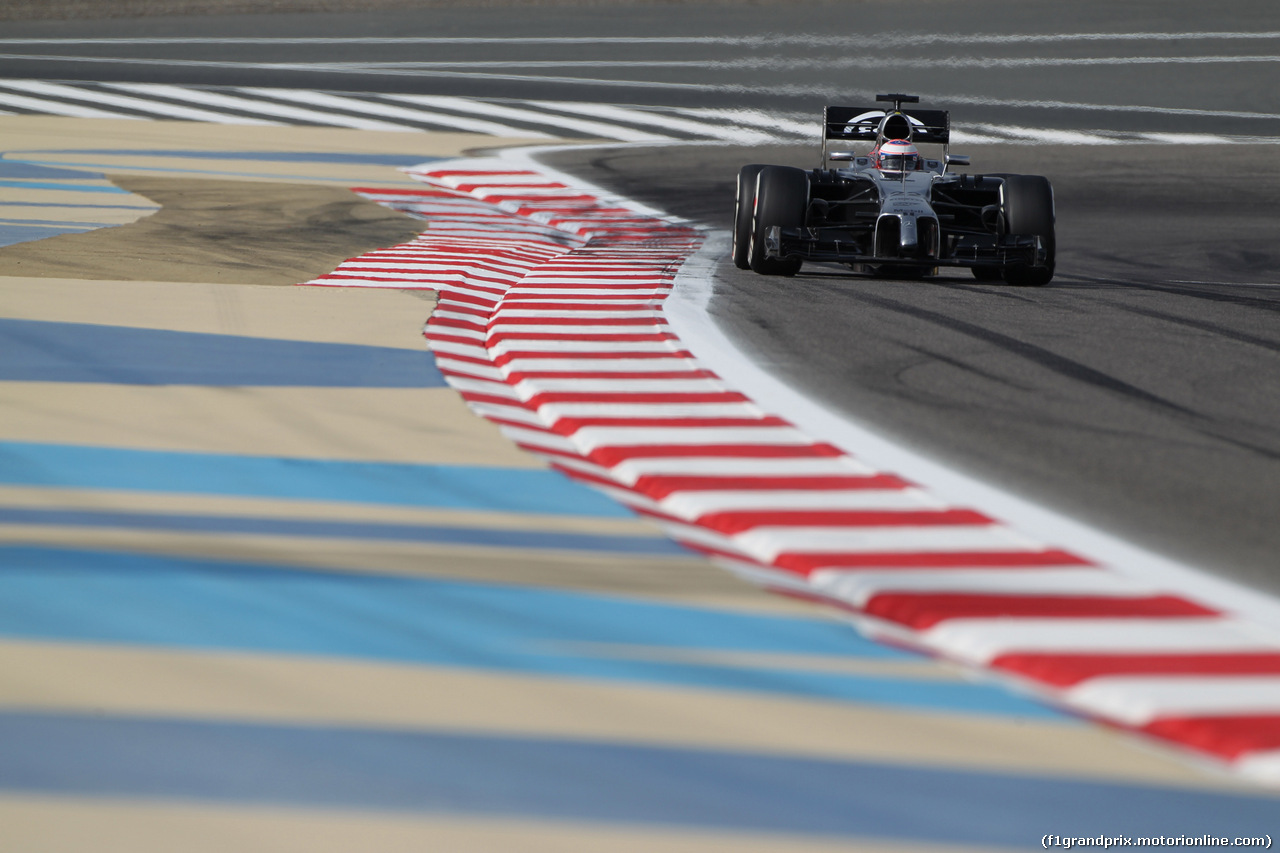 GP BAHRAIN, 04.04.2014- Prove Libere 1, Jenson Button (GBR) McLaren Mercedes MP4-29