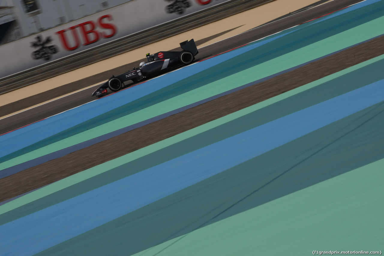 GP BAHRAIN, 04.04.2014- Prove Libere 1,Adrian Sutil (GER) Sauber F1 Team C33