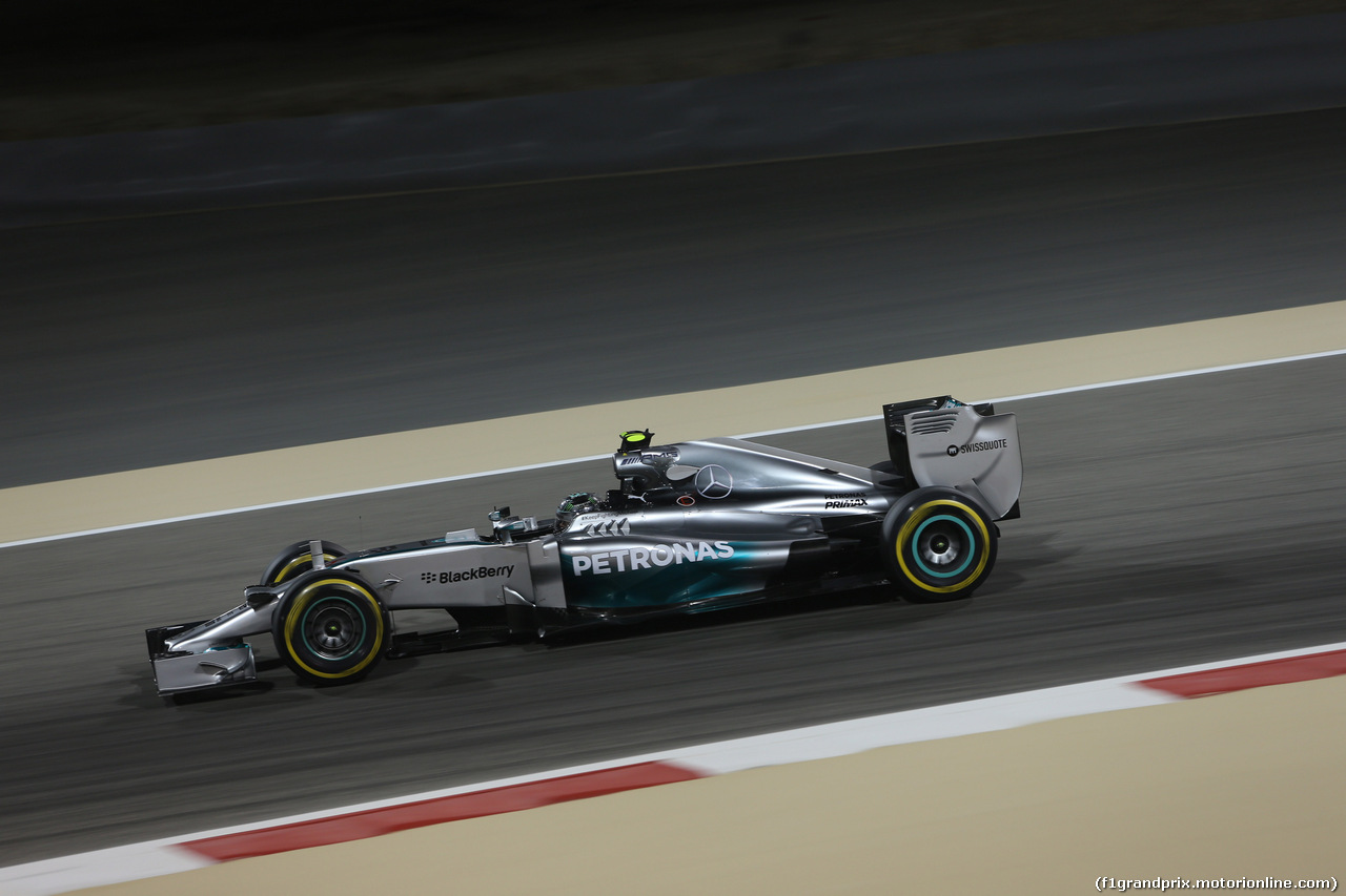 GP BAHRAIN, 04.04.2014- Prove Libere 2, Nico Rosberg (GER) Mercedes AMG F1 W05