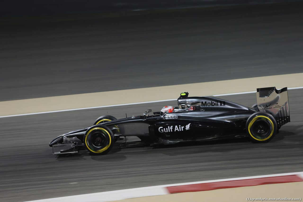 GP BAHRAIN, 04.04.2014- Prove Libere 2, Kevin Magnussen (DEN) McLaren Mercedes MP4-29
