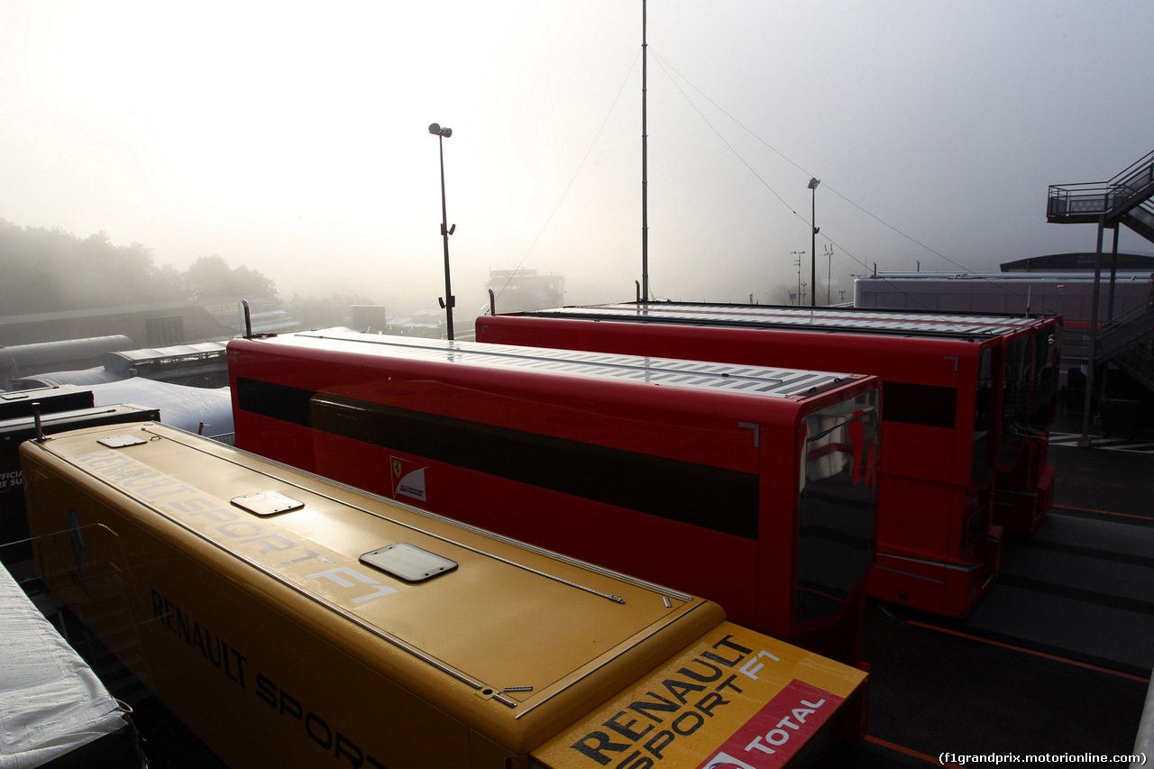 GP BELGIO, 24.08.2014- Paddock
