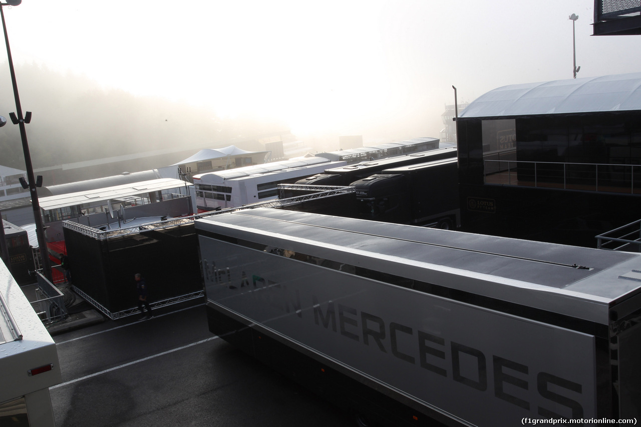 GP BELGIO, 24.08.2014- Paddock
