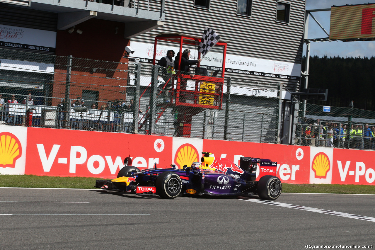 GP BELGIO, 24.08.2014-Gara, Daniel Ricciardo (AUS) Red Bull Racing RB10 vincitore