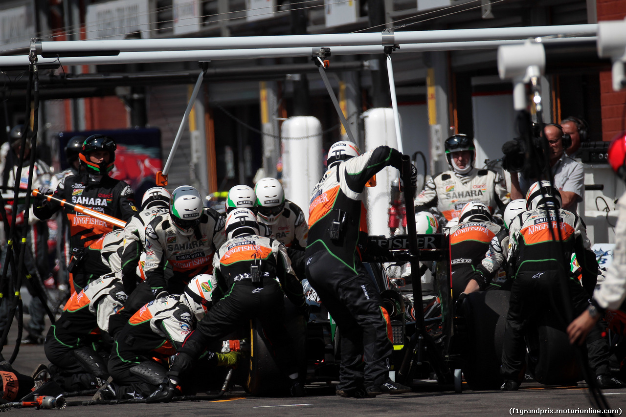 GP BELGIO, 24.08.2014- Gara, Pit stop, Nico Hulkenberg (GER) Sahara Force India F1 VJM07