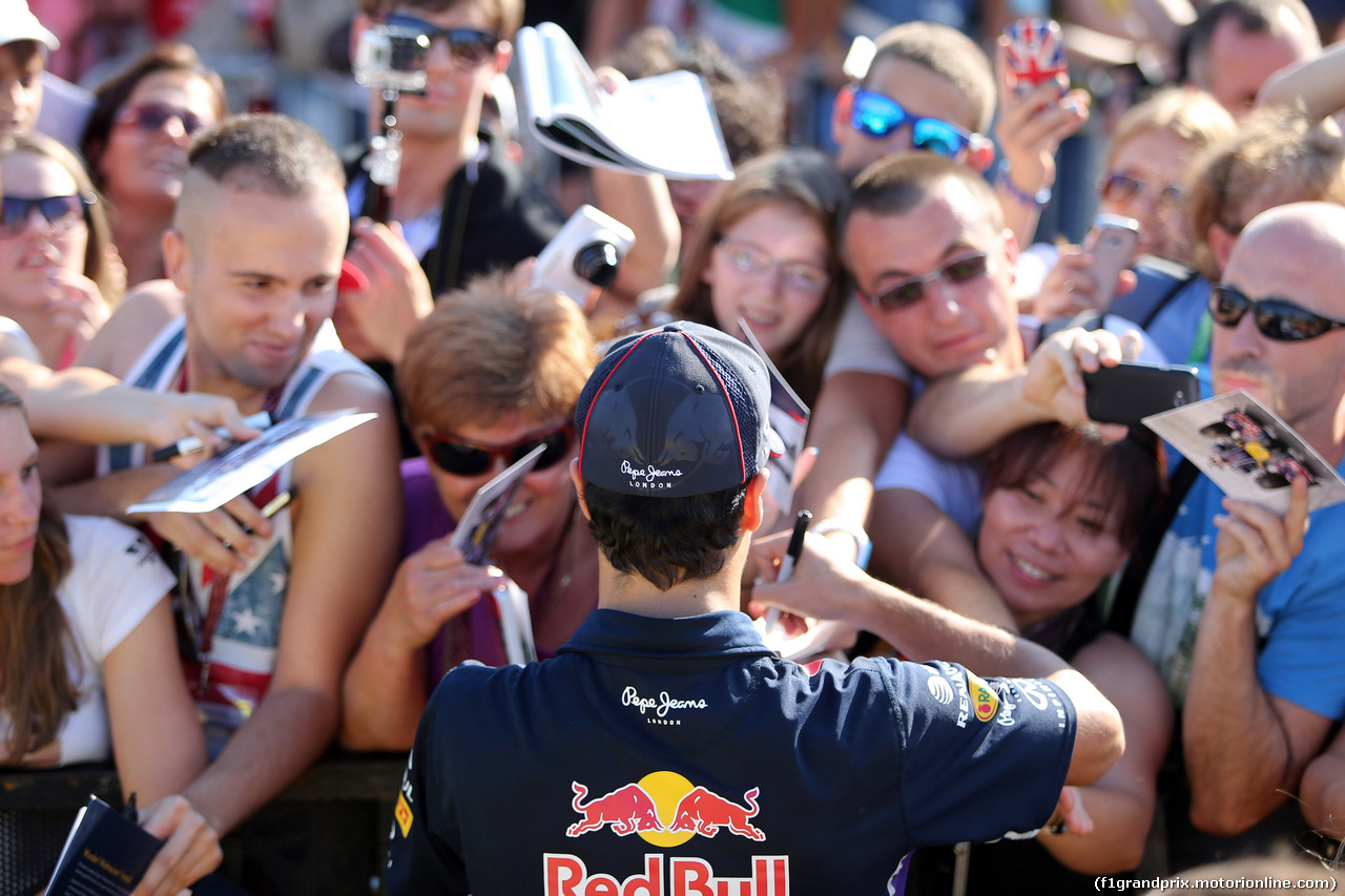 GP BELGIO, 24.07.2014- Autograph session, Daniel Ricciardo (AUS) Red Bull Racing RB10