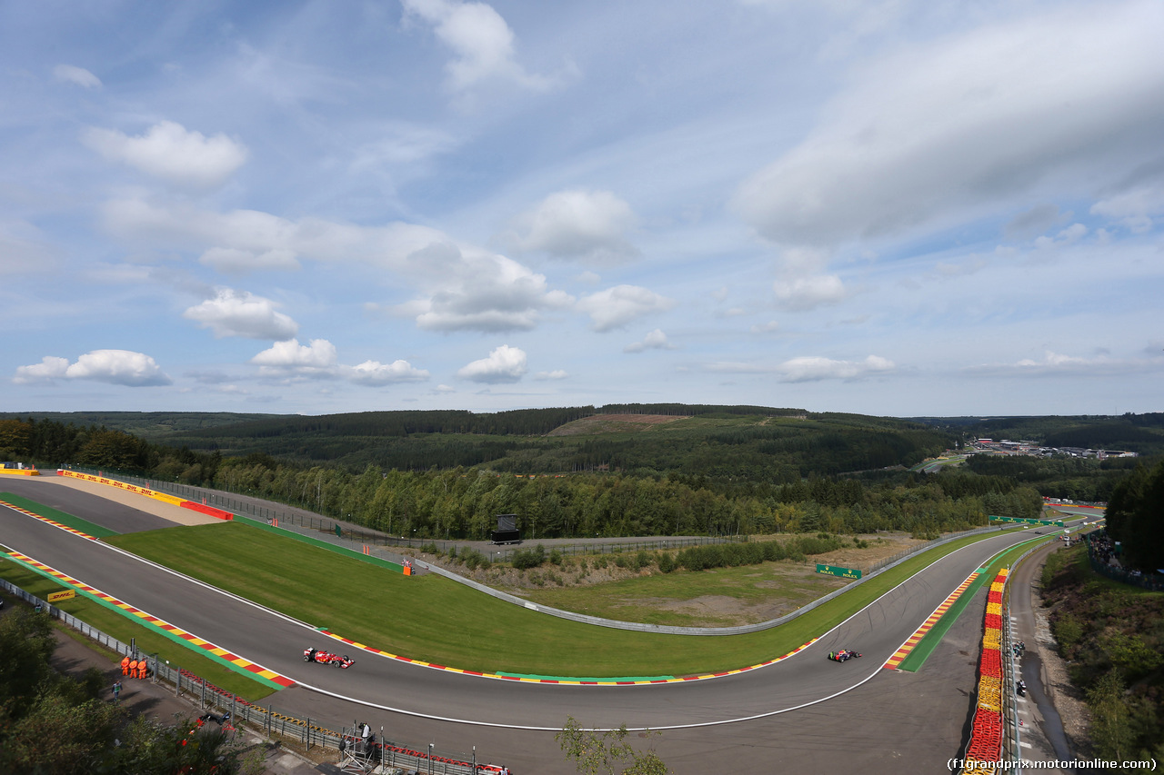 GP BELGIO, 22.08.2014- Prove Libere 1, Fernando Alonso (ESP) Ferrari F14-T e  Daniel Ricciardo (AUS) Red Bull Racing RB10