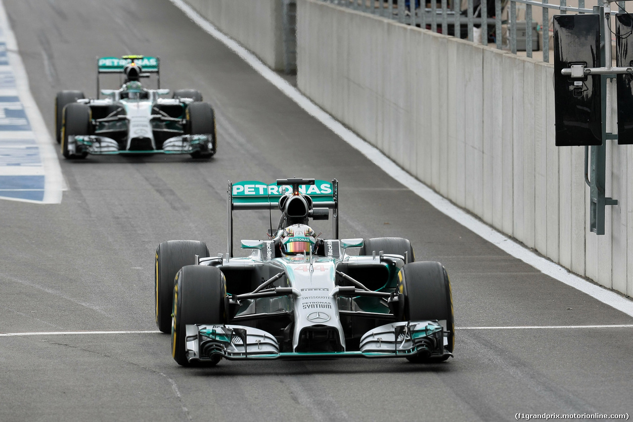 GP BELGIO, 22.08.2014- Prove Libere 2, Lewis Hamilton (GBR) Mercedes AMG F1 W05 e Nico Rosberg (GER) Mercedes AMG F1 W05