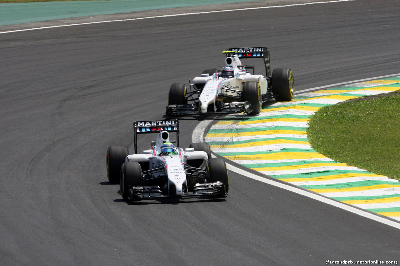 GP BRASILE, 09.11.2014 - Gara, Felipe Massa (BRA) Williams F1 Team FW36 davanti a Valtteri Bottas (FIN) Williams F1 Team FW36