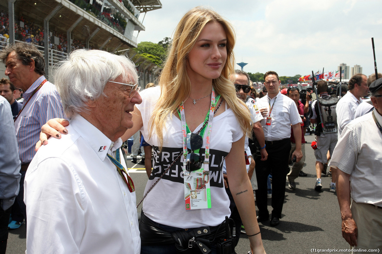 GP BRASILE, 09.11.2014 - Gara, Bernie Ecclestone (GBR), President e CEO of FOM, Fiorella Mattheis (BRA), Actress