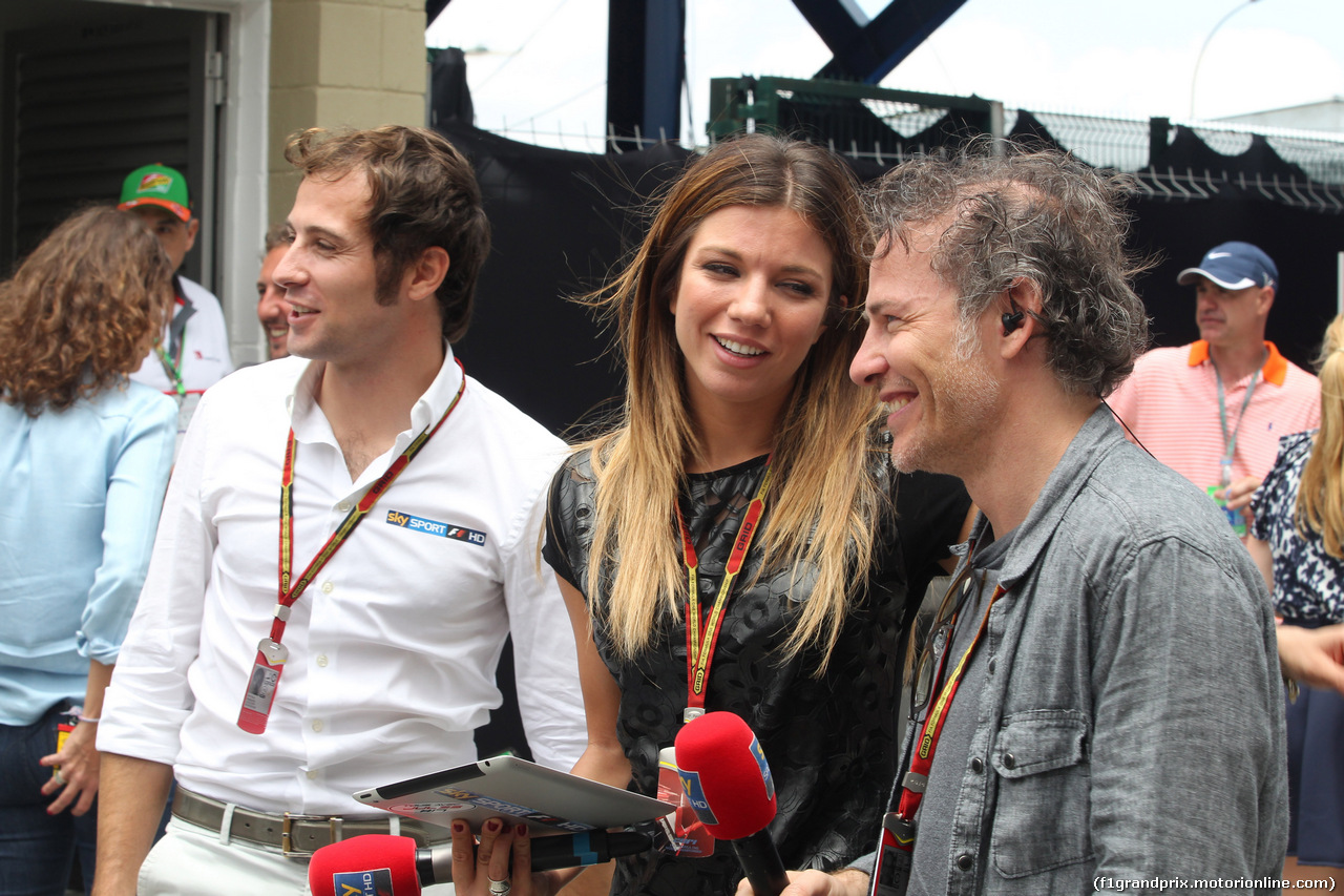 GP BRASILE, 09.11.2014 - Gara, Luca Filippi (ITA), Sky TV e Jacques Villeneuve (CAN)