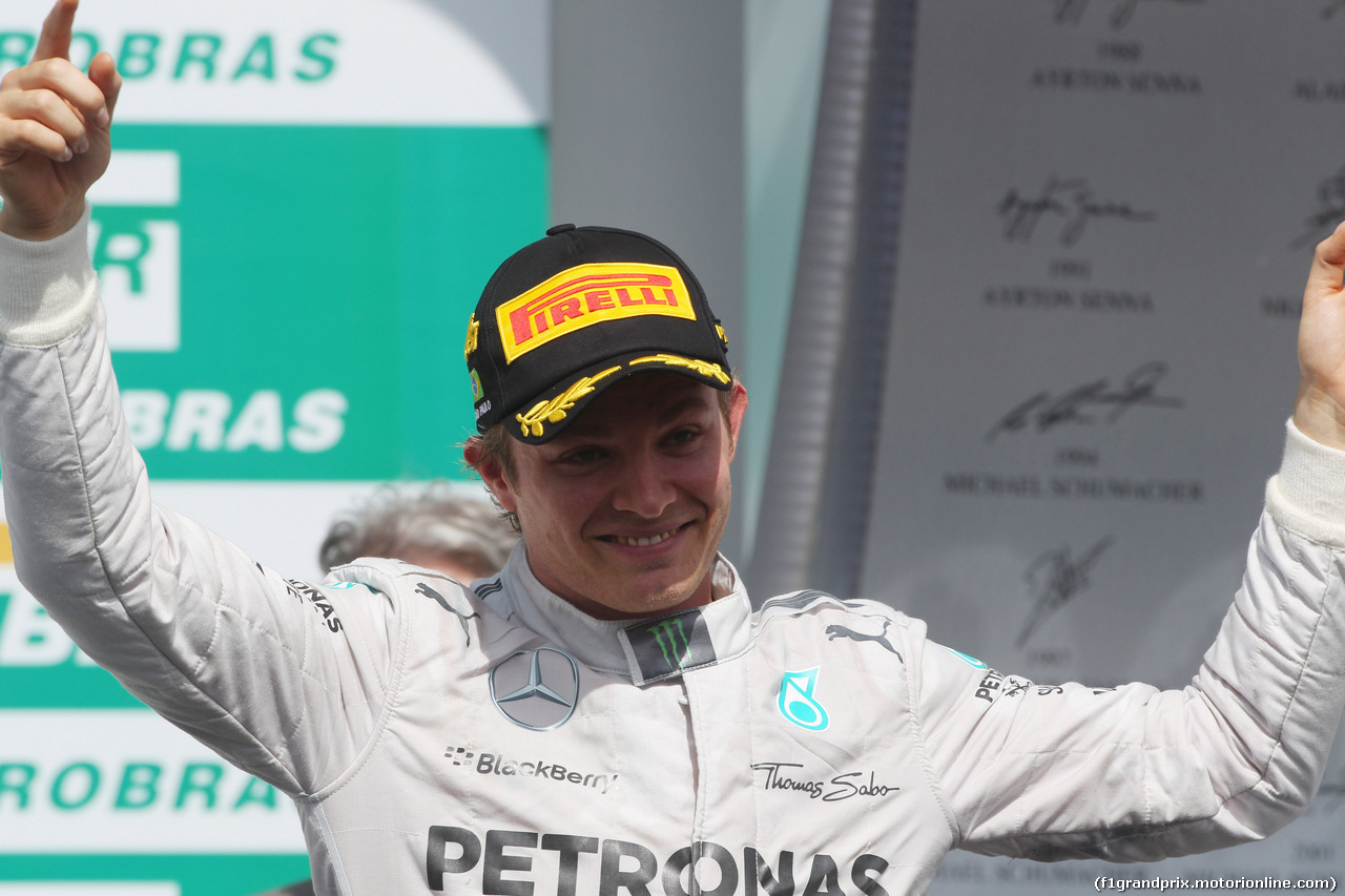 GP BRASILE, 09.11.2014 - Gara, Nico Rosberg (GER) Mercedes AMG F1 W05 vincitore