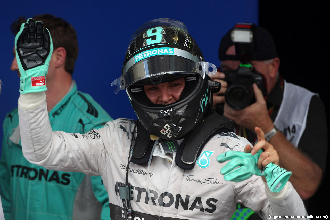 GP BRASILE, 09.11.2014 - Gara, Nico Rosberg (GER) Mercedes AMG F1 W05 vincitore