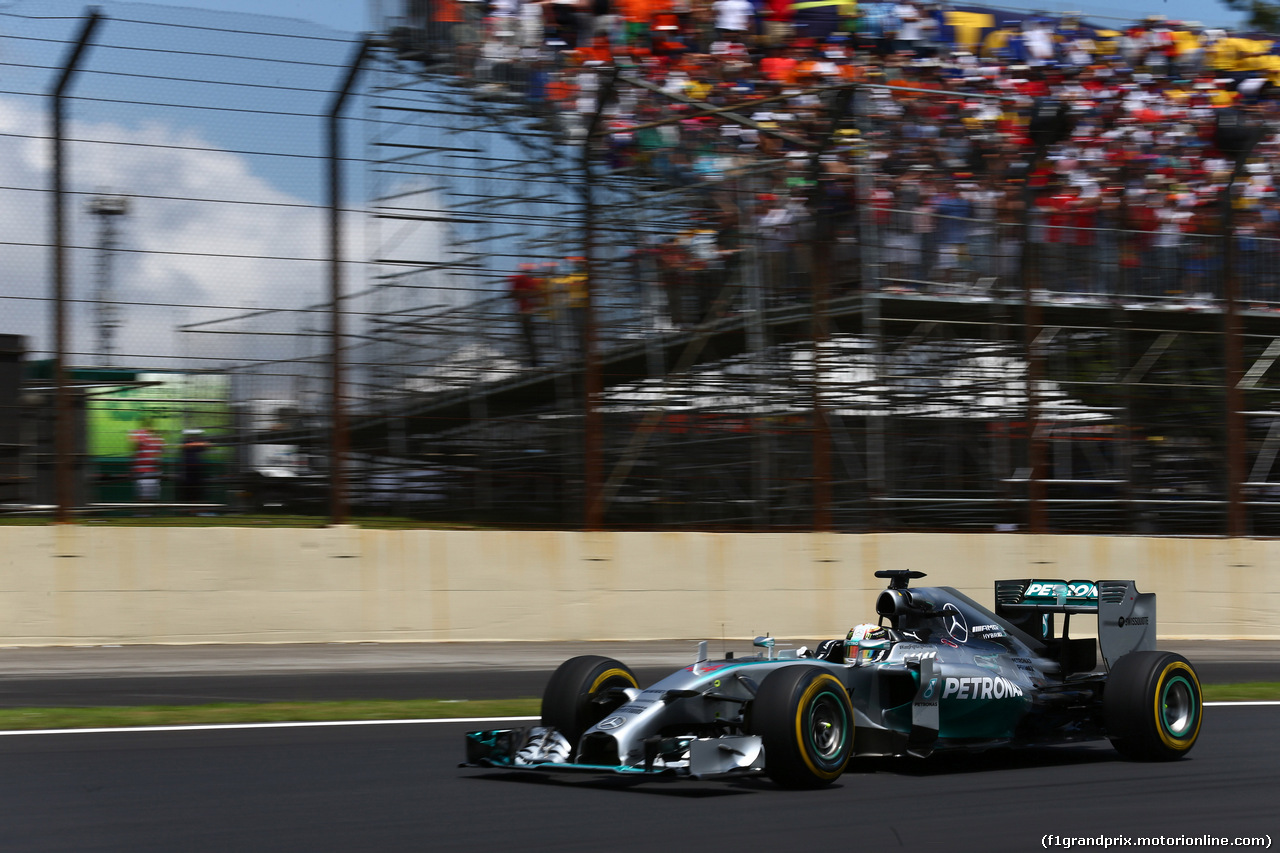GP BRASILE, 09.11.2014 - Gara, Lewis Hamilton (GBR) Mercedes AMG F1 W05