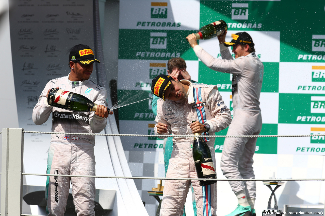 GP BRASILE, 09.11.2014 - Gara, Nico Rosberg (GER) Mercedes AMG F1 W05 vincitore, secondo Lewis Hamilton (GBR) Mercedes AMG F1 W05 e terzo Felipe Massa (BRA) Williams F1 Team FW36