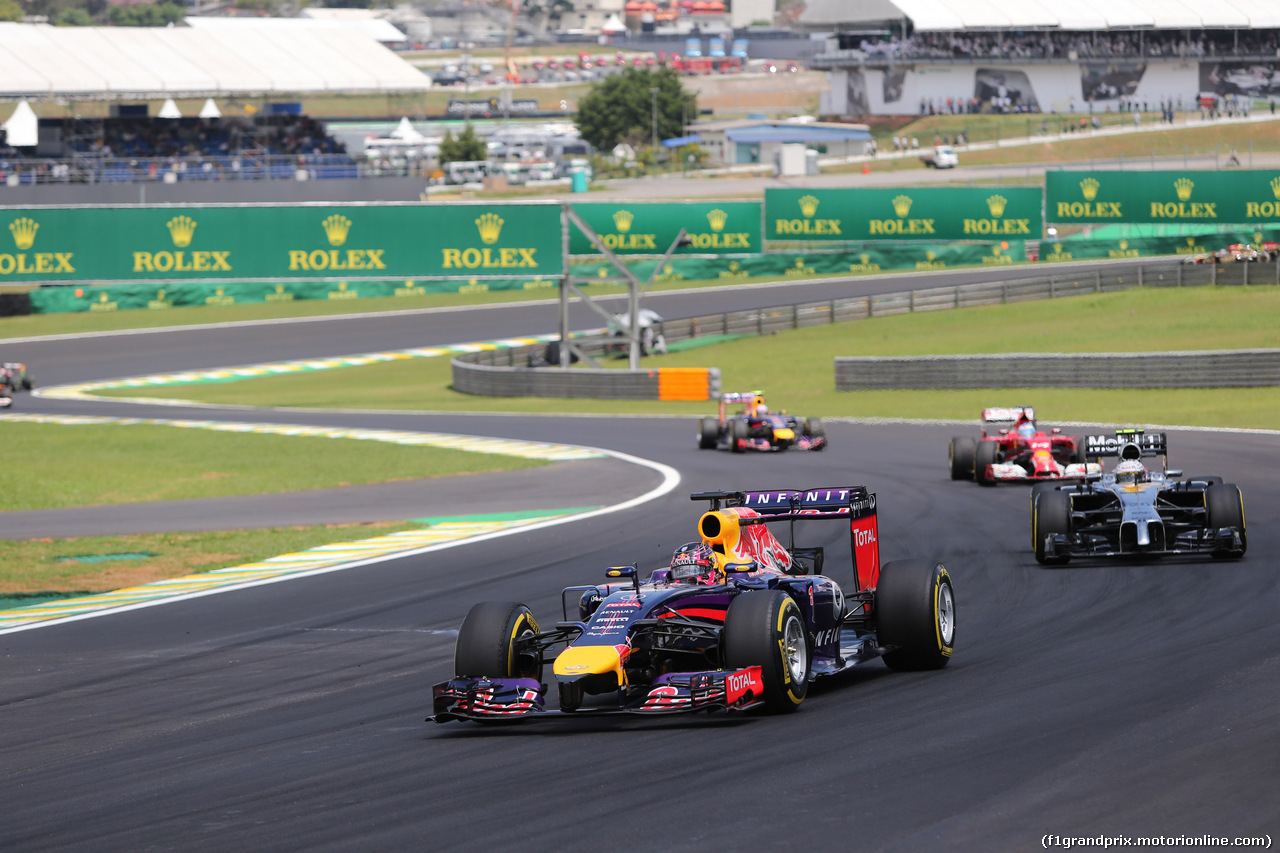 GP BRASILE, 09.11.2014 - Gara, Sebastian Vettel (GER) Red Bull Racing RB10