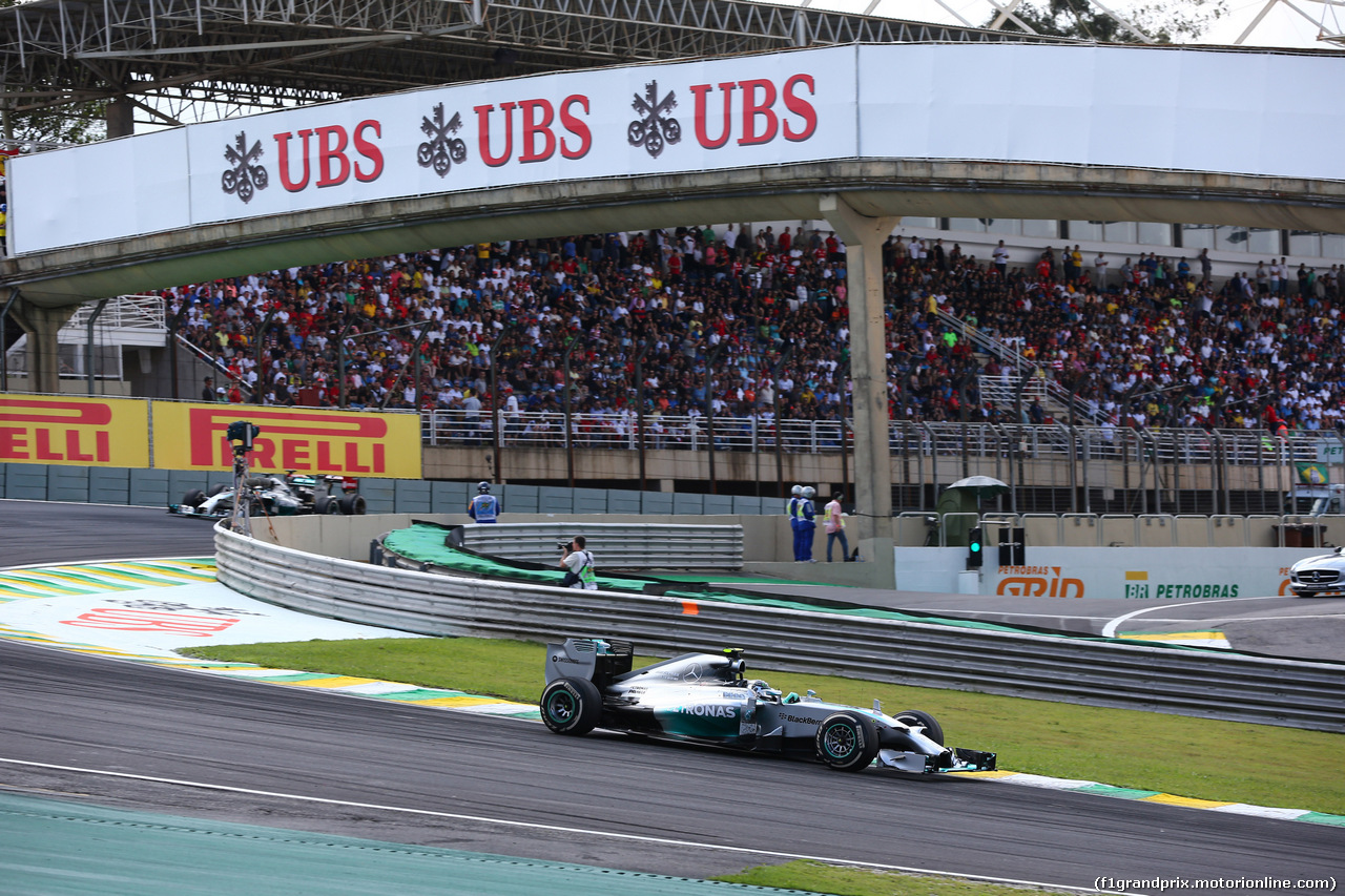 GP BRASILE, 09.11.2014 - Gara, Nico Rosberg (GER) Mercedes AMG F1 W05