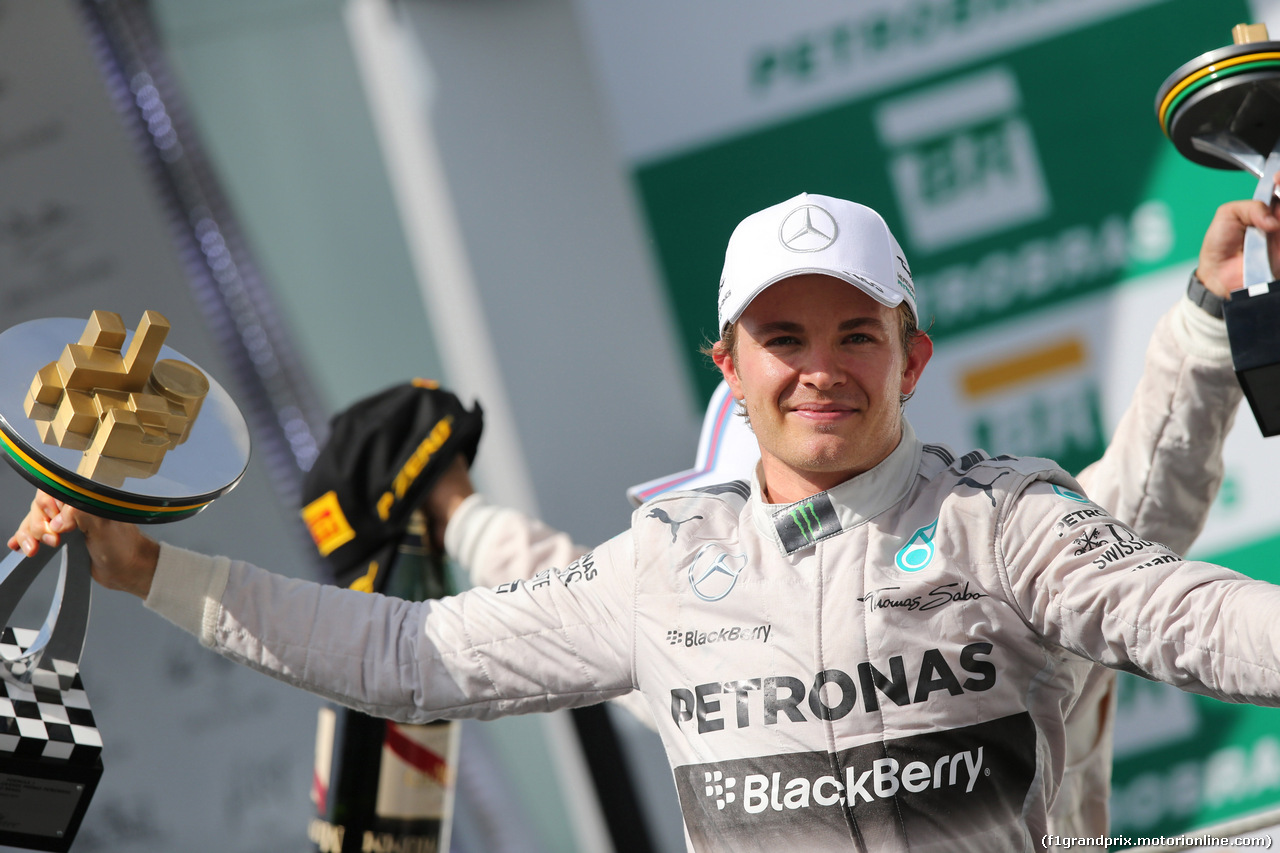 GP BRASILE, 09.11.2014 - Gara, Nico Rosberg (GER) Mercedes AMG F1 W05 vincitore