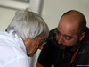 GP BRASILE, 09.11.2014 - Cyril Abiteboul (FRA), Renault F1 e Bernie Ecclestone (GBR), President e CEO of FOM