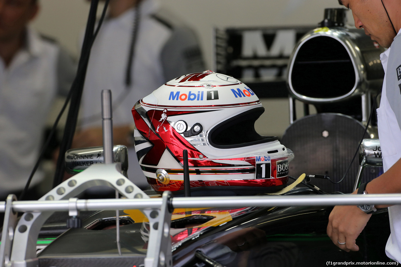 GP BRASILE, 06.11.2014 - The helmet of Kevin Magnussen (DEN) McLaren Mercedes MP4-29