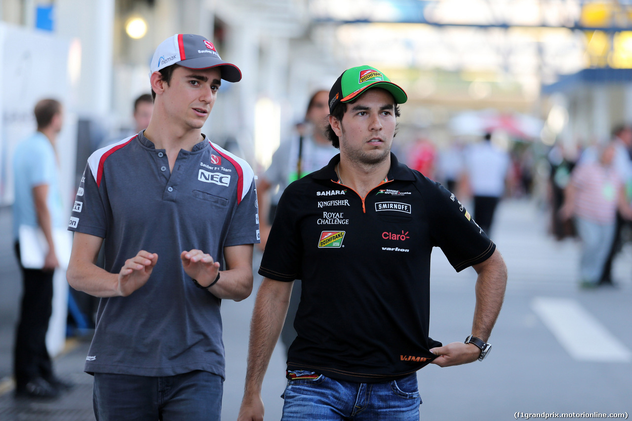 GP BRASILE, 07.11.2014 - Esteban Gutierrez (MEX), Sauber F1 Team C33 e Sergio Perez (MEX) Sahara Force India F1 VJM07