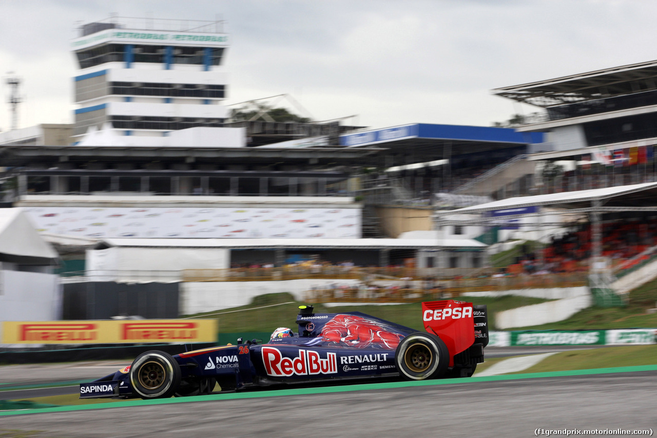 GP BRASILE, 08.11.2014 - Prove Libere 3, Daniil Kvyat (RUS) Scuderia Toro Rosso STR9