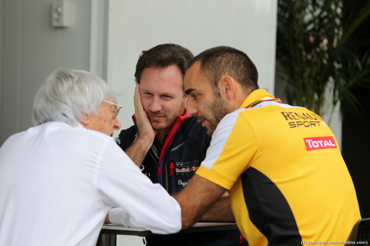 GP BRASILE, 08.11.2014 - Prove Libere 3, Bernie Ecclestone (GBR), President e CEO of FOM, Christian Horner (GBR), Red Bull Racing, Sporting Director e Cyril Abiteboul (FRA), Renault F1