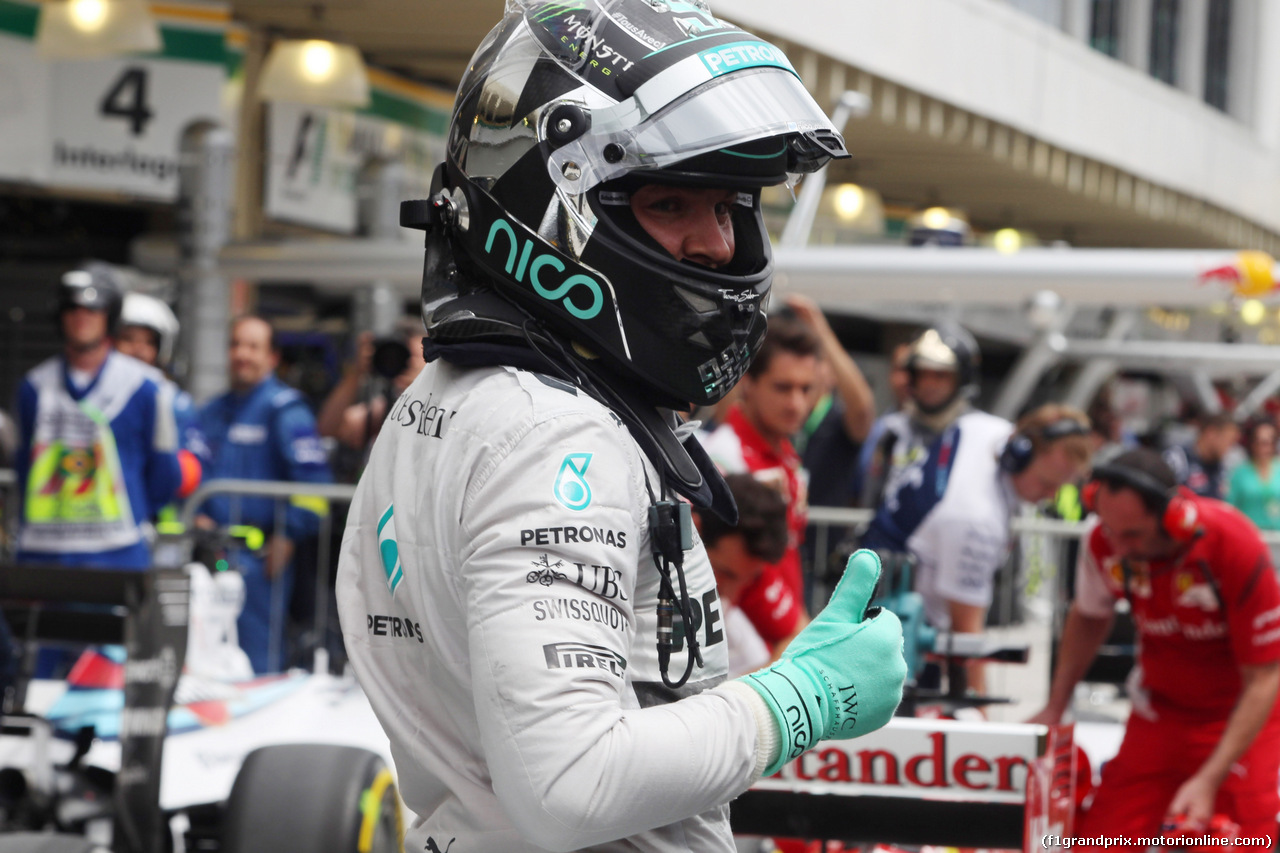 GP BRASILE, 08.11.2014 - Qualifiche, Nico Rosberg (GER) Mercedes AMG F1 W05 pole position