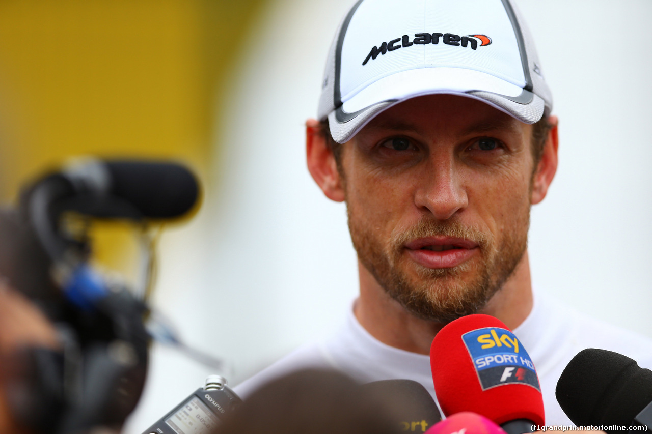 GP BRASILE, 08.11.2014 - Qualifiche, Jenson Button (GBR) McLaren Mercedes MP4-29
