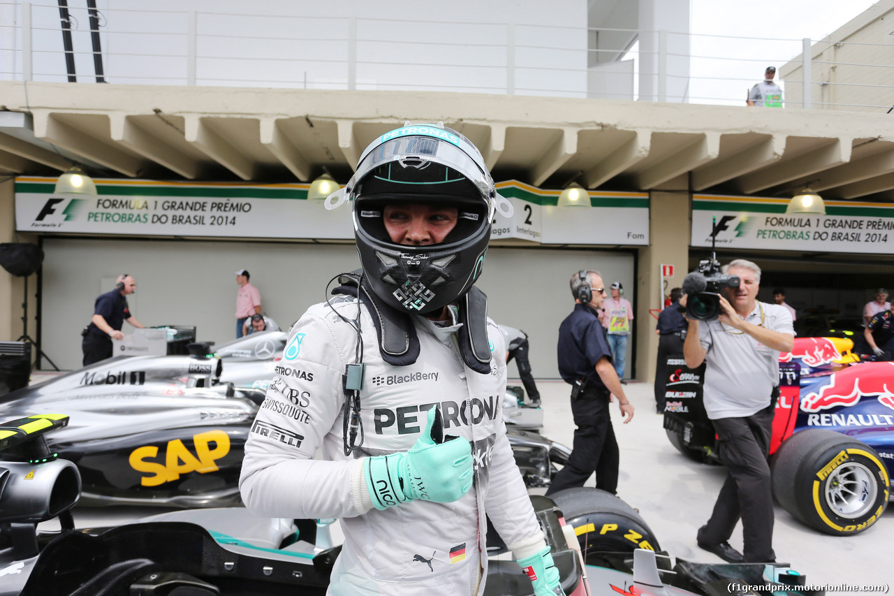GP BRASILE, 08.11.2014 - Qualifiche, Nico Rosberg (GER) Mercedes AMG F1 W05 pole position