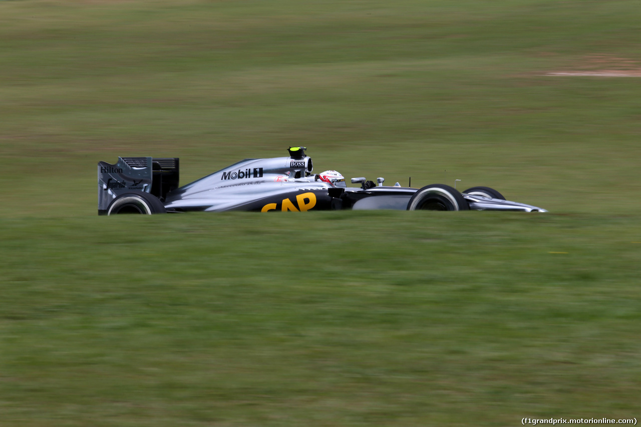 GP BRASILE, 07.11.2014 - Prove Libere 1, Kevin Magnussen (DEN) McLaren Mercedes MP4-29