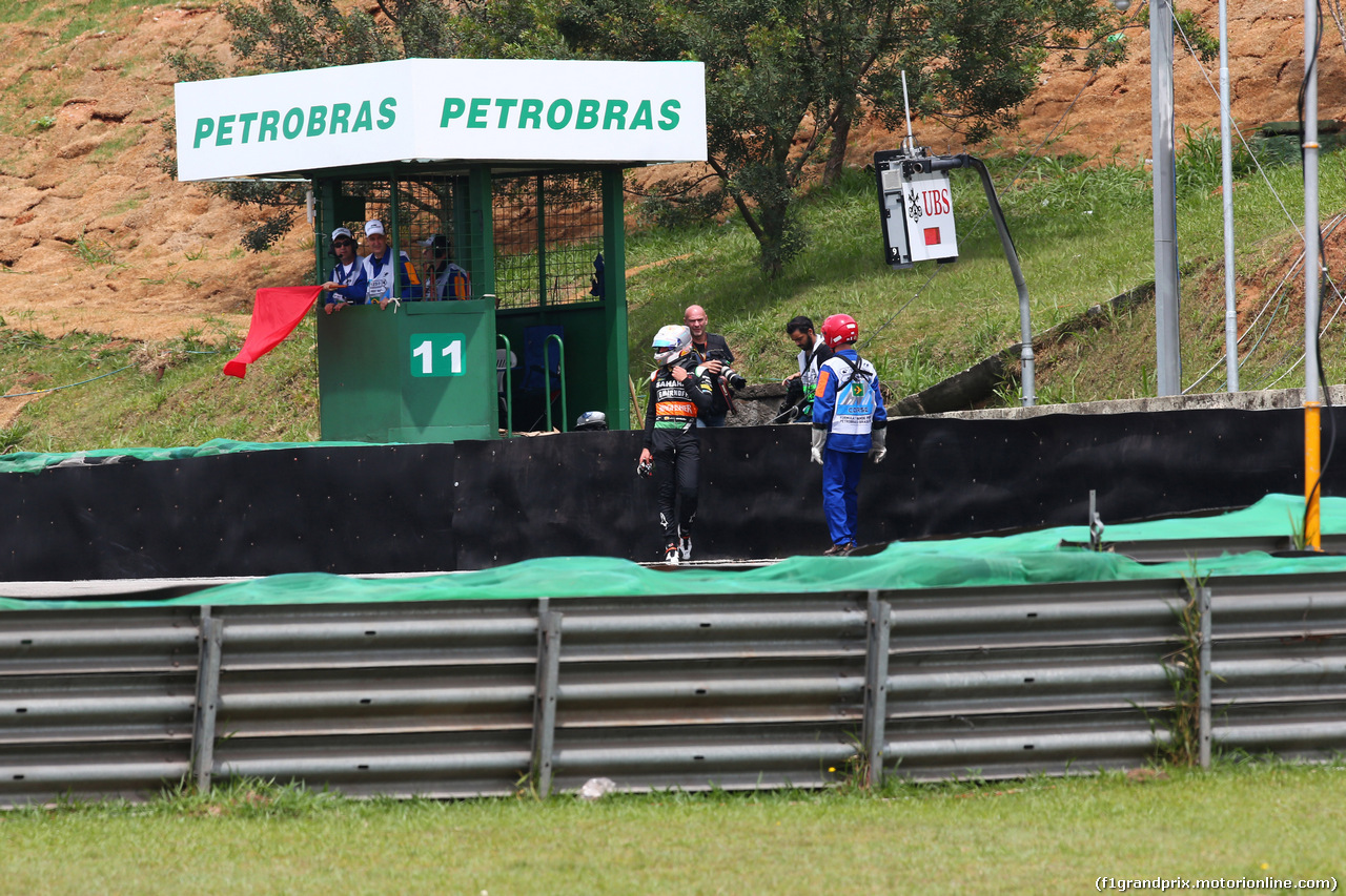 GP BRASILE, 07.11.2014 - Prove Libere 1, Crash, Daniel Juncadella (ESP) Sahara Force India F1 VJM07 Test e Reserve Driver